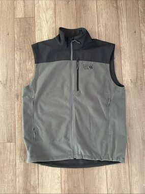 Mountain Hardwear Two-Tone Grey and Black Softshell Vest